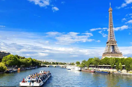 أشهر الوجهات السياحية للعائلات في باريس